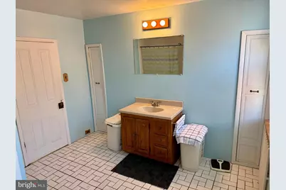 2714 E Indiana Avenue, Philadelphia, PA 19134 - Photo 38