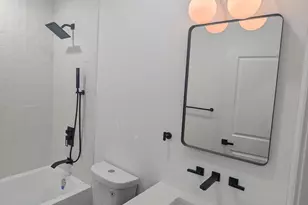 2050 Fairmount Ave, Philadelphia, PA 19130 - Photo 6