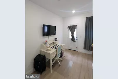 2050 Fairmount Avenue #2, Philadelphia, PA 19130 - Photo 16