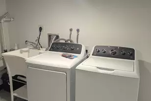 2050 Fairmount Ave, Philadelphia, PA 19130 - Photo 24