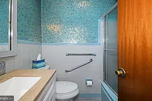 1110 Chandler St, Philadelphia, PA 19111 - Photo 20