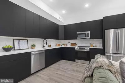 1602-04 Locust Street #402, Philadelphia, PA 19103 - Photo 10