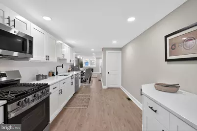 1832 S 9th Street, Philadelphia, PA 19148 - Photo 10