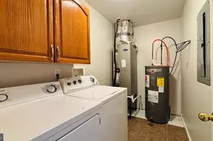 1925 S Bancroft St, Philadelphia, PA 19145 - Photo 10