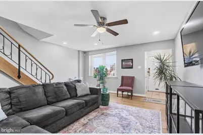 161 E Fariston Drive, Philadelphia, PA 19120 - Photo 2