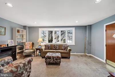 990 E Godfrey Avenue, Philadelphia, PA 19124 - Photo 4