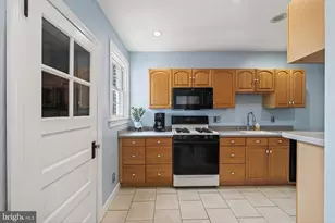 990 E Godfrey Ave, Philadelphia, PA 19124 - Photo 14