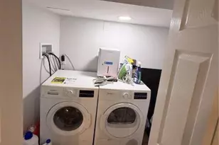 4594 Baker St, Philadelphia, PA 19127 - Photo 10