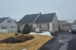 1002 Delray St, Philadelphia, PA 19116 - Photo 2