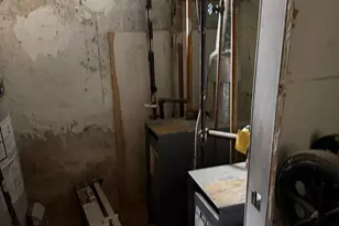 1621 E Gowen Ave, Philadelphia, PA 19150 - Photo 14