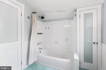 442 Fitzwater Street, Philadelphia, PA 19147 - Photo 18