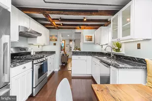 442 Fitzwater St, Philadelphia, PA 19147 - Photo 12