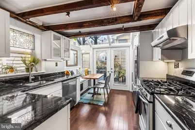 442 Fitzwater Street, Philadelphia, PA 19147 - Photo 8