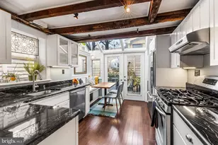 442 Fitzwater St, Philadelphia, PA 19147 - Photo 8