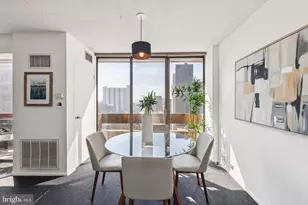 1326 Spruce St, Philadelphia, PA 19107 - Photo 18