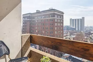 1326 Spruce St, Philadelphia, PA 19107 - Photo 38