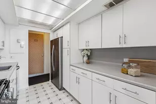 1326 Spruce St, Philadelphia, PA 19107 - Photo 20