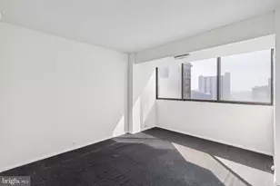 1326 Spruce St, Philadelphia, PA 19107 - Photo 34