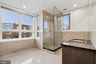 707 S 15th St, Philadelphia, PA 19146 - Photo 32