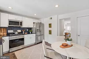 1911 S 11th St, Philadelphia, PA 19148 - Photo 8