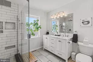 317 Wharton St, Philadelphia, PA 19147 - Photo 24