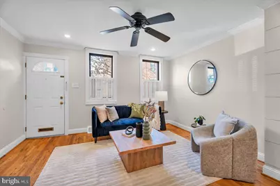 823 S 10th Street, Philadelphia, PA 19147 - Photo 4