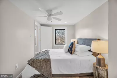 823 S 10th Street, Philadelphia, PA 19147 - Photo 18