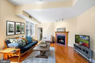 308 S 13th St, Philadelphia, PA 19107 - Photo 8