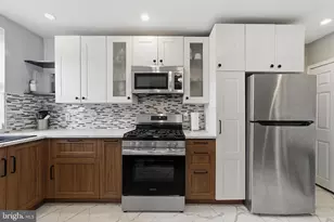 2933 Lardner St, Philadelphia, PA 19149 - Photo 10