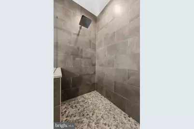 2204 E Albert Street, Philadelphia, PA 19125 - Photo 16