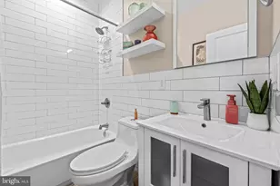 2204 E Albert St, Philadelphia, PA 19125 - Photo 12