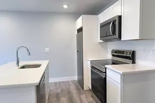 2809 S Warnock St, Philadelphia, PA 19148 - Photo 4