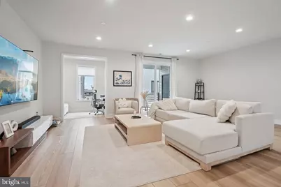 2150 Northbank Place #141, Philadelphia, PA 19125 - Photo 6