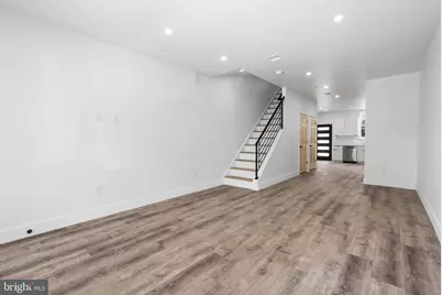 458 W Earlham Terrace, Philadelphia, PA 19144 - Photo 6