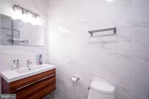 19 N 3rd St, Philadelphia, PA 19106 - Photo 6