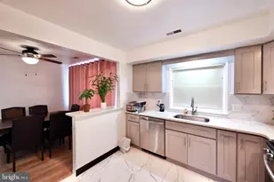 9947 Montour St, Philadelphia, PA 19115 - Photo 12