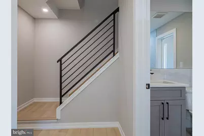 769 S 10th Street #3B, Philadelphia, PA 19147 - Photo 4