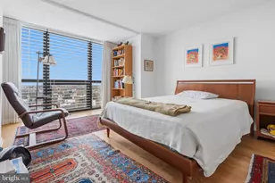 241 S 6th St, Philadelphia, PA 19106 - Photo 20