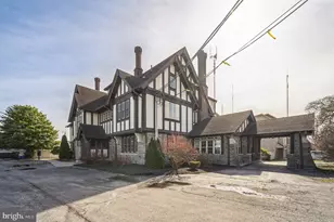 7220 Ridge Ave, Philadelphia, PA 19128 - Photo 2