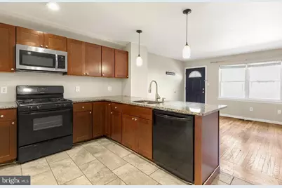 941 New Market Street #A, Philadelphia, PA 19123 - Photo 2