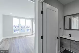 526 Brown St, Philadelphia, PA 19123 - Photo 12