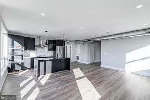 526 Brown St, Philadelphia, PA 19123 - Photo 6