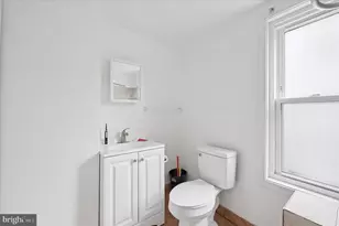 2038 N Franklin St, Philadelphia, PA 19122 - Photo 14