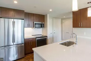 2200 Benjamin Franklin Pkwy, Philadelphia, PA 19130 - Photo 22