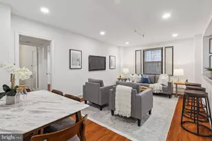 2031 Locust St, Philadelphia, PA 19103 - Photo 4