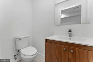 2033 N 9th St, Philadelphia, PA 19122 - Photo 26