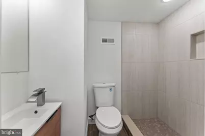 2033 N 9th Street, Philadelphia, PA 19122 - Photo 14