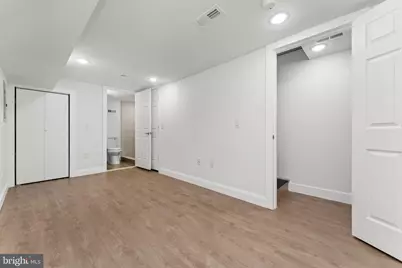 2033 N 9th Street, Philadelphia, PA 19122 - Photo 16