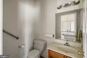 2719 Meyer Pl, Philadelphia, PA 19114 - Photo 38