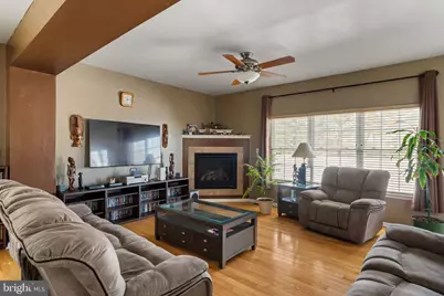 2719 Meyer Place, Philadelphia, PA 19114 - Photo 2